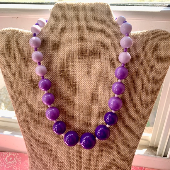 Vint 1970's Monet Purple Gumball Bead Necklace - Monet Purple Ombre Necklace - Picture 4 of 6